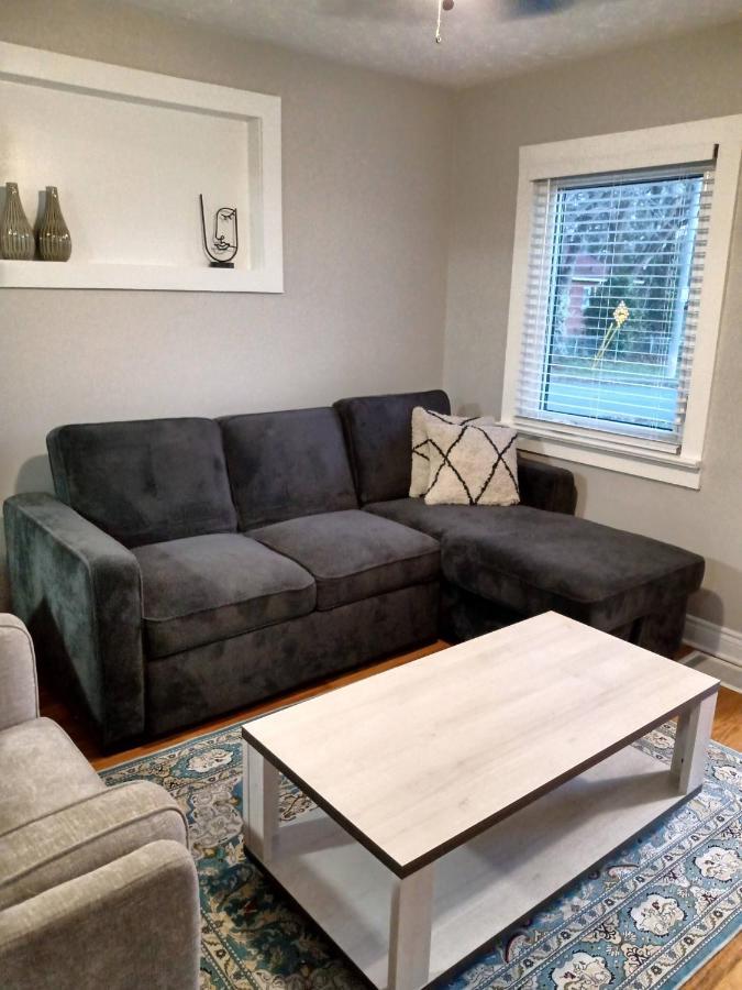 Toronto Furnished Living- * Niagara Falls